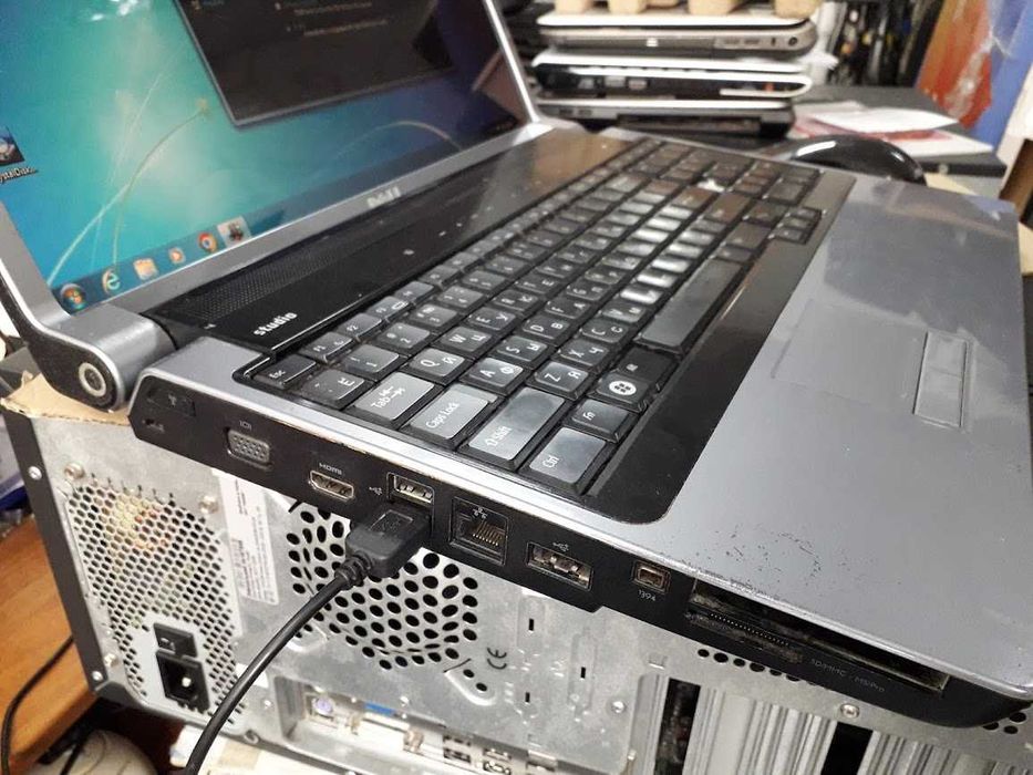Ноутбук Ноутбук Dell Studio 1735