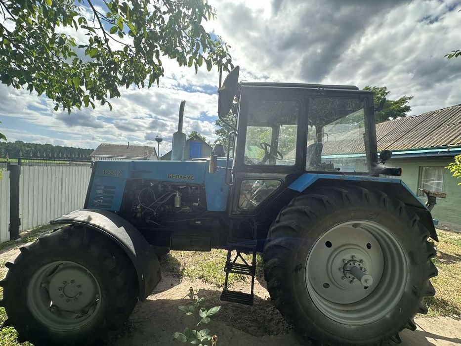 Продам МТЗ 1221.2