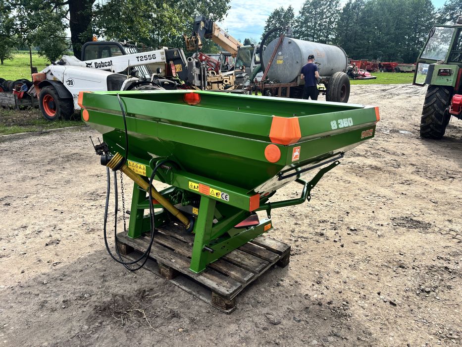 Rozsiewacz nawozów Amazone ZA-X Perfect 1250 siewka nawozu siewnik