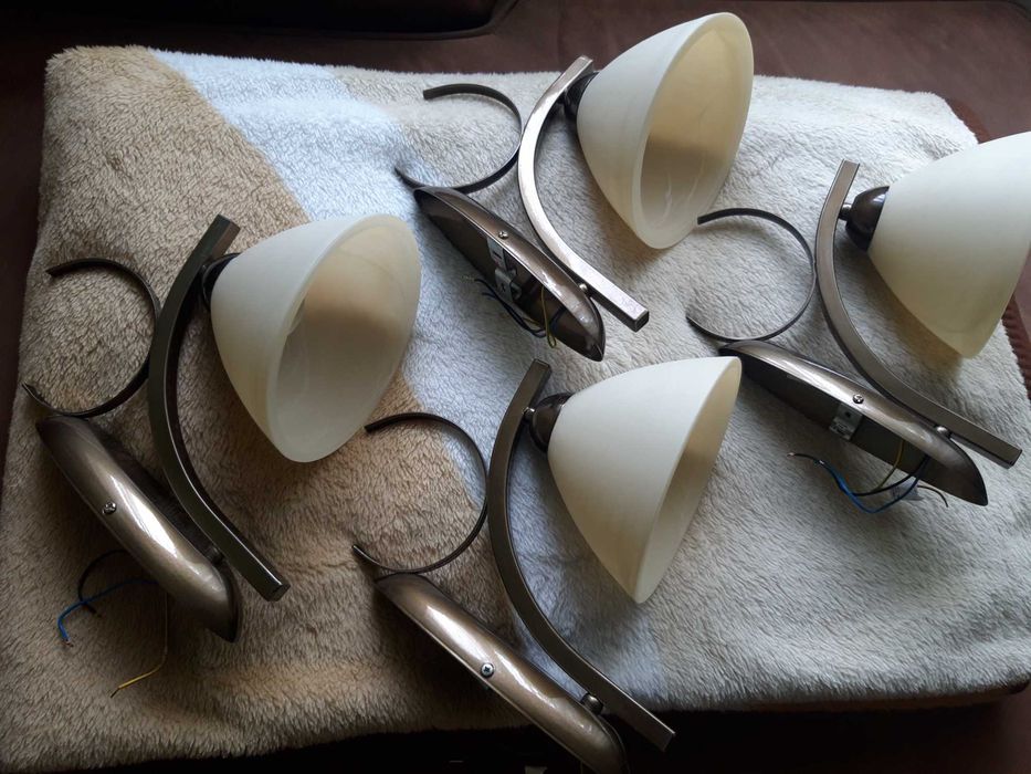 Stylowy komplet lamp