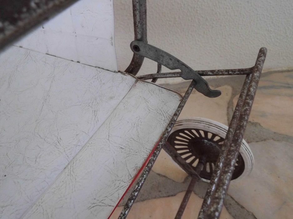 Carrinho de bonecas antigo, anos 70