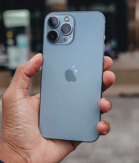 iPhone 13 Pro Max 256 GB impecável