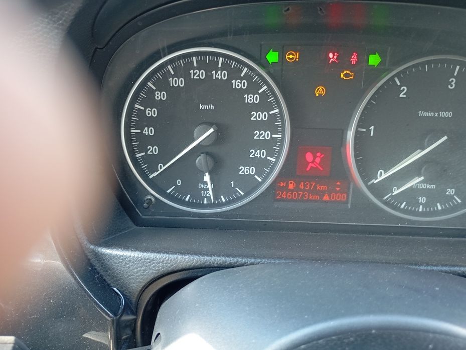 BMW e90 2.0 uszkodzona