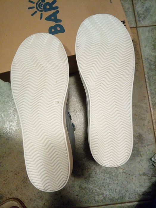 Bartek trzewiki sneakersy skórzane srebrne r. (39) 40 nowe