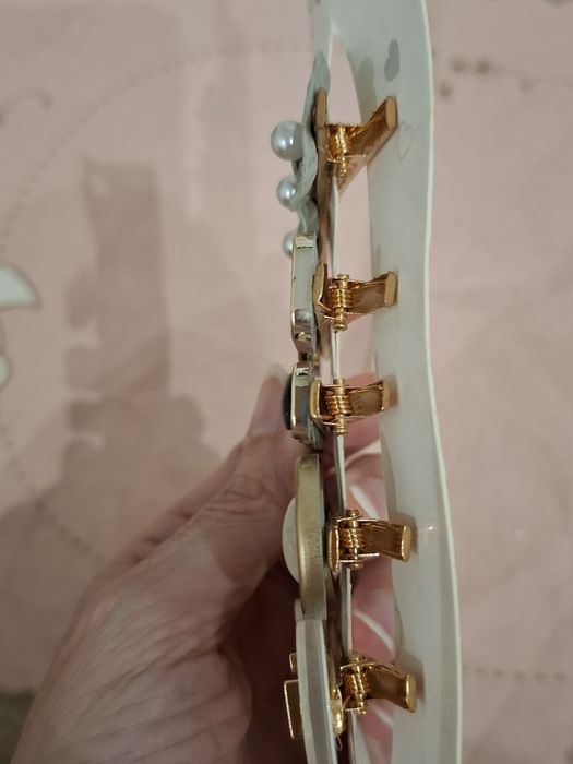 Conjunto de 5 ganchos dourados novos 
Valor fixo