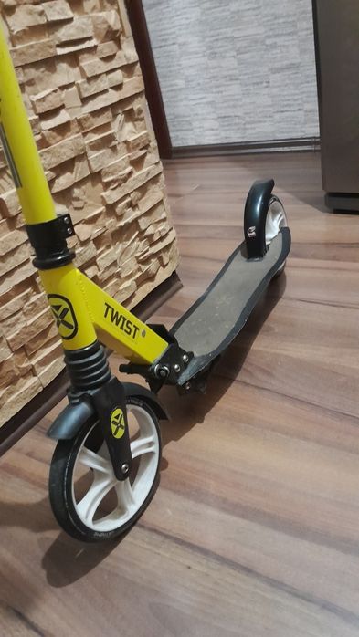 Продам підлітковий самокат