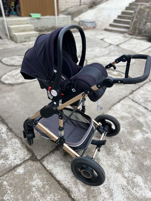 Продам каляску Ninos 3 в одному