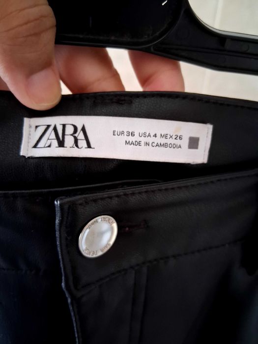 Calça com camisola Zara