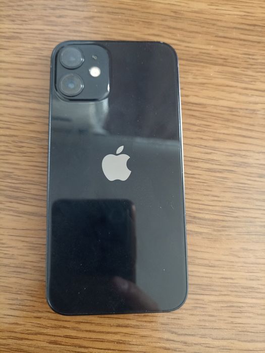 iPhone 12 на 64 г