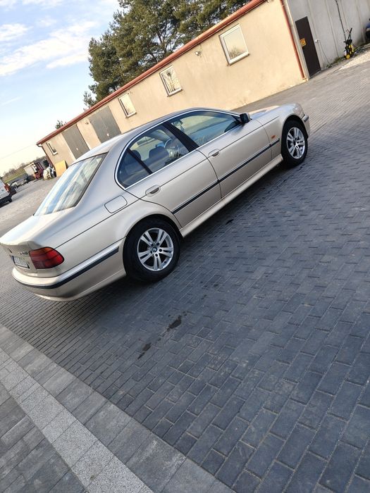 BMW e 39 benzyna 2*0 automat sedan