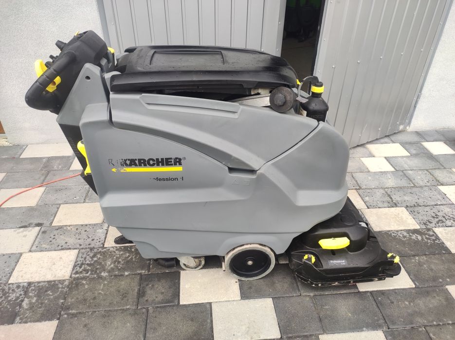 KARCHER B80 Bp Dose підлогомийна машина поломоечная машина