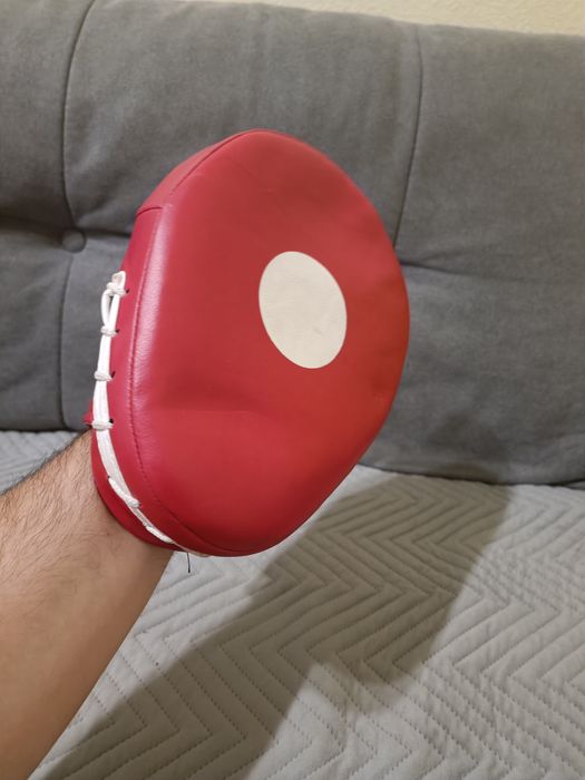Боксёрская лапа MAX STRENGTH