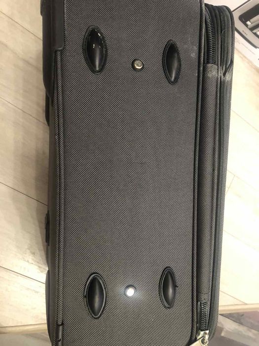 Чемодан на колесах