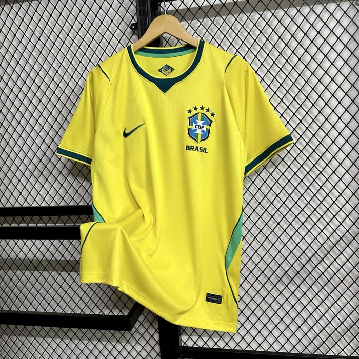 Camisa da seleção do Brasil amarela Principal 26/27