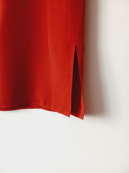 Elegancka duża czerwona spódnica damska r. 48 (4XL)