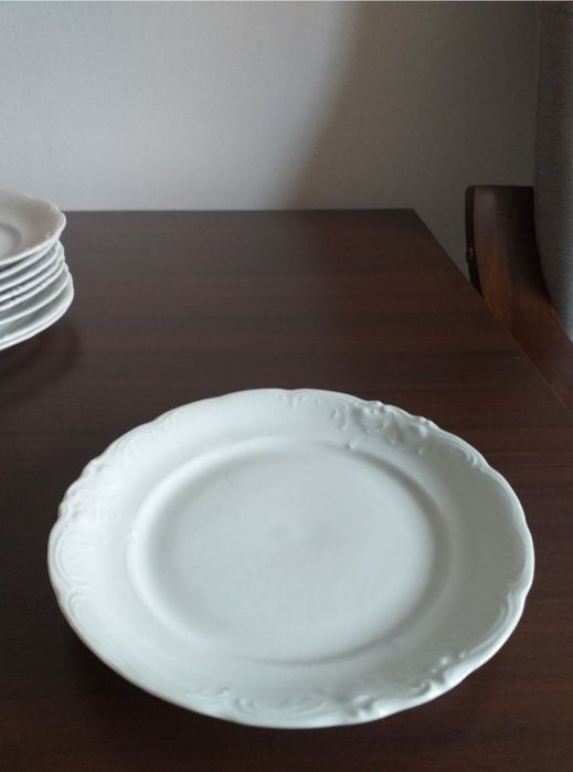 Sprzedam komplet talerzyków