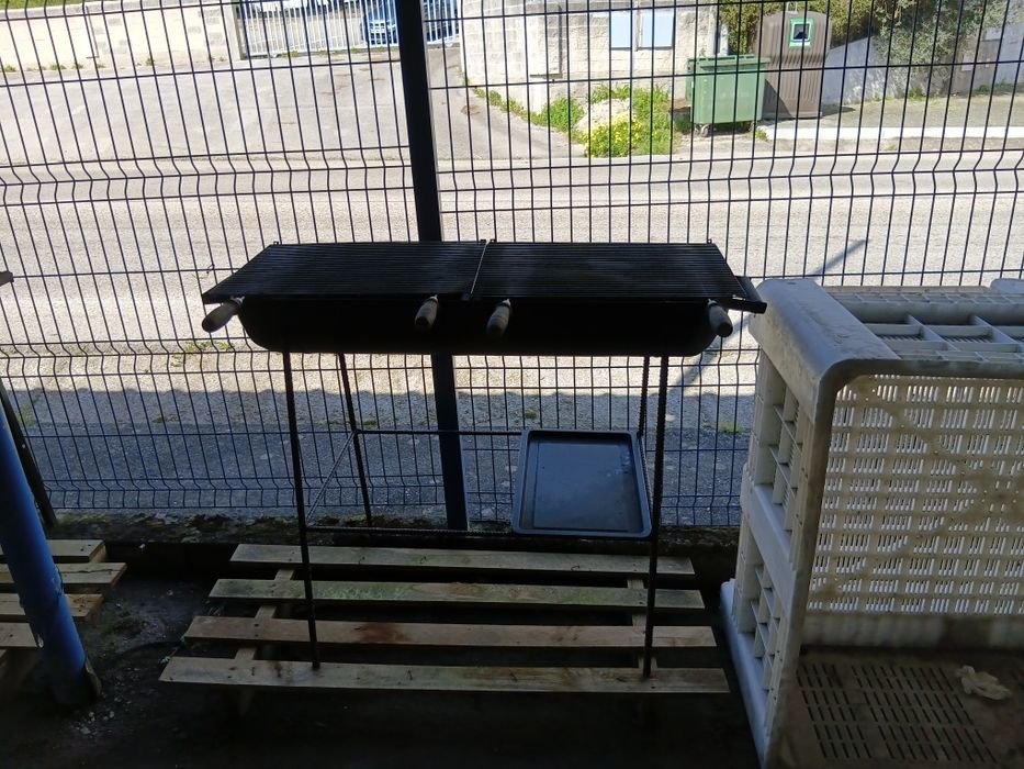 Grelhadore e churrasqueiras fabrico nacional