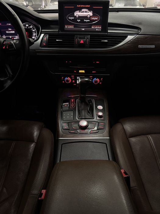 Audi A6 quattro 3.0TFSI V6 24V АКПП 2012 р.в. (300 к.с.)