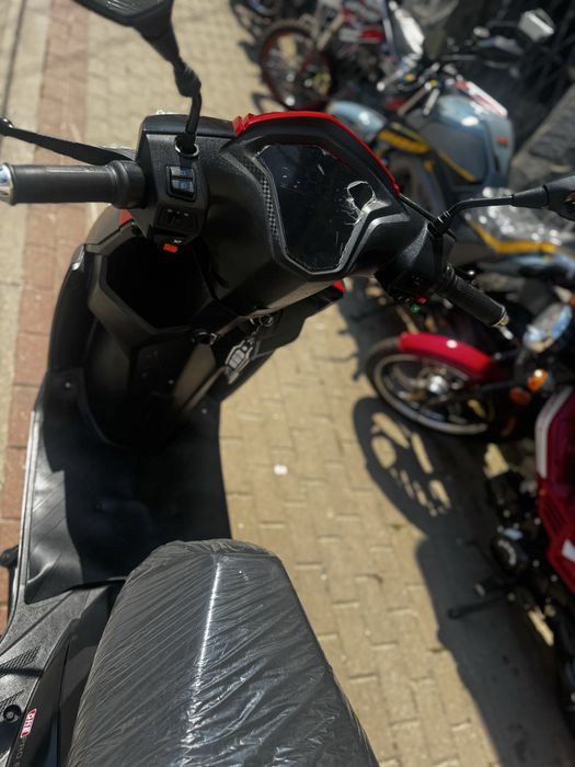 Електроскутер Forte Leon PRO 2500W Літій-іонний 72В/32Аг