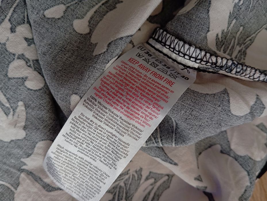 Bluzka bez rękawów S 36 Beloved Wiskoza