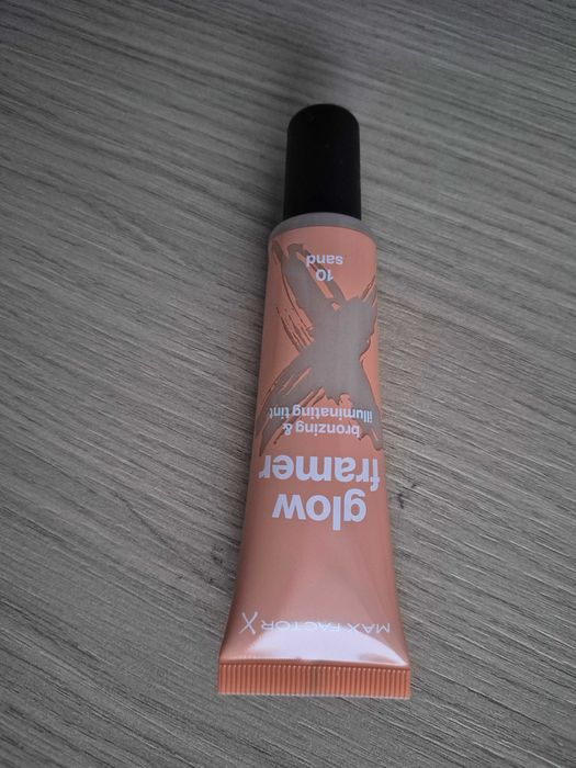 MAX FACTOR Glow Farmer