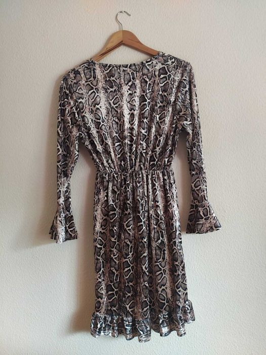 Vestido tigresa com racha
