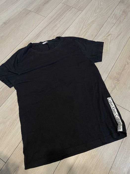 Calvin Klein футболка, Л Розмір