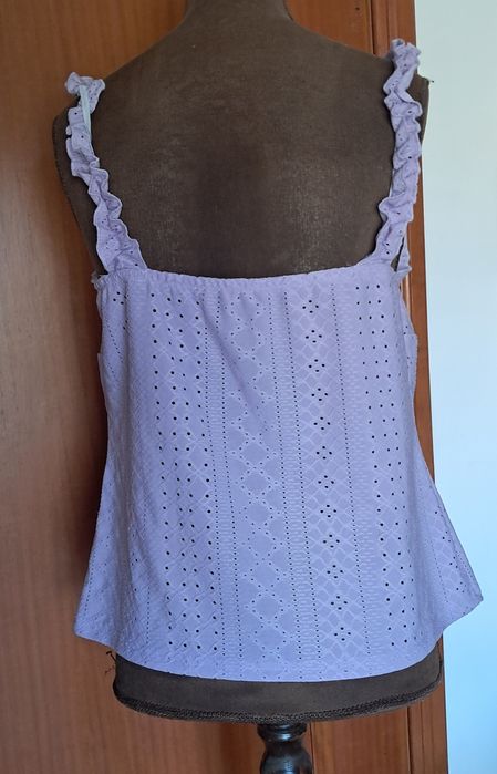 Top / Blusa Lilás Romântica em Broderie (Alças com Folho e Laço) - Tam. XL