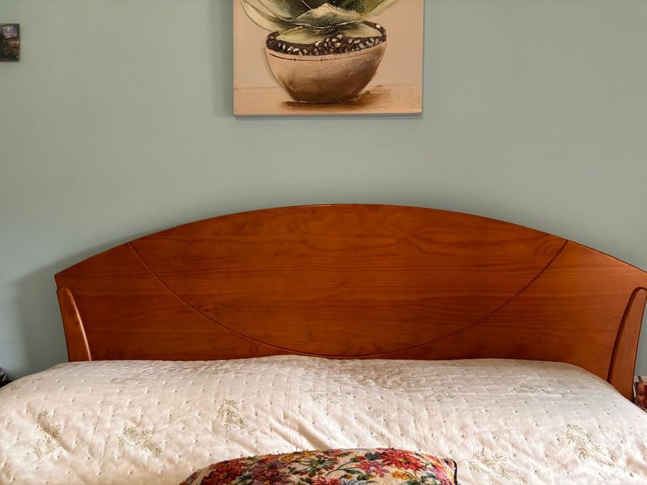 Cama c/arrumação madeira maciça-cerejeira