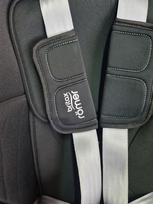 Fotelik samochodowy Britax Dual Fix M I-Size