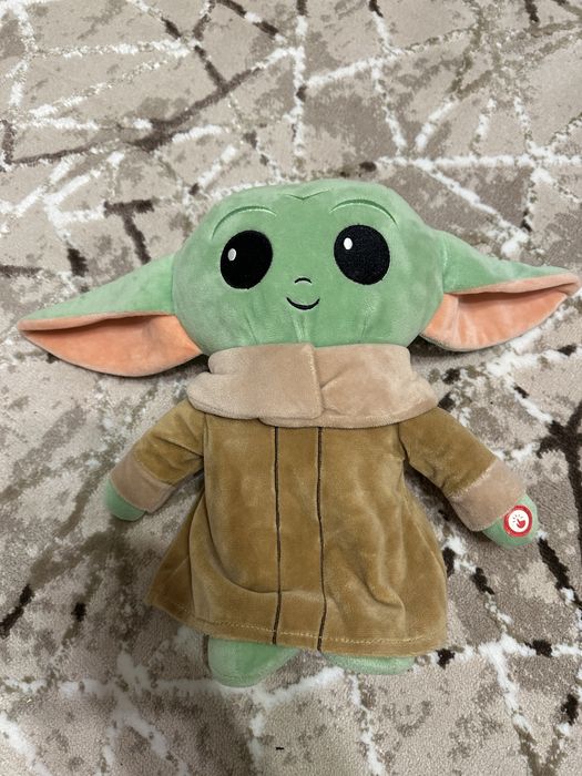 Малюк Йода із Зоряних війн