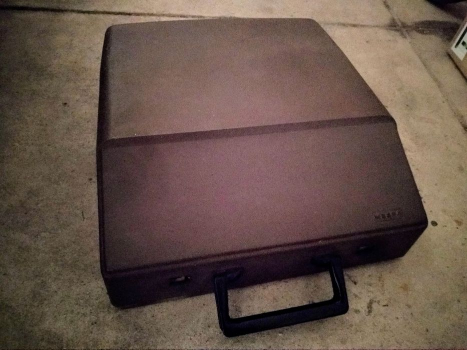 Máquina de escrever Messa 3000