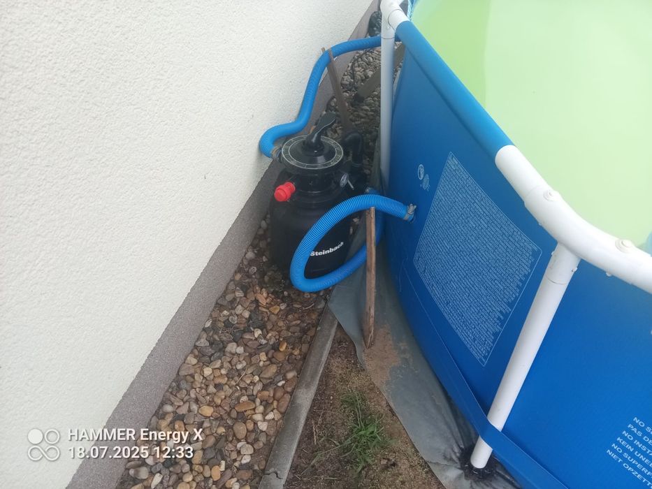 Basen ogrodowy niebieski