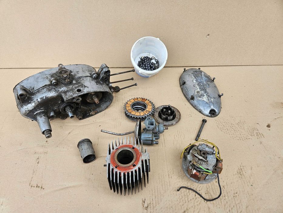 JAWKA JAWA 50 romet ogar 3 biegowy silnik kartery zapłon cylinder wał skrzynia