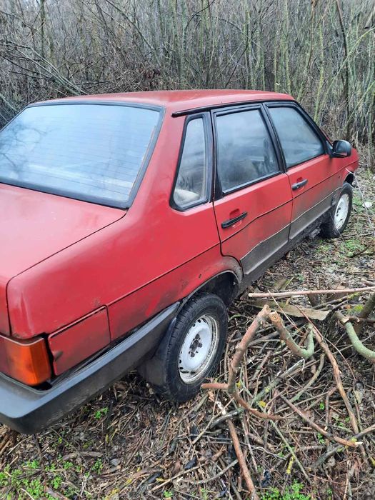 Продам ваз 21099 по запчастям