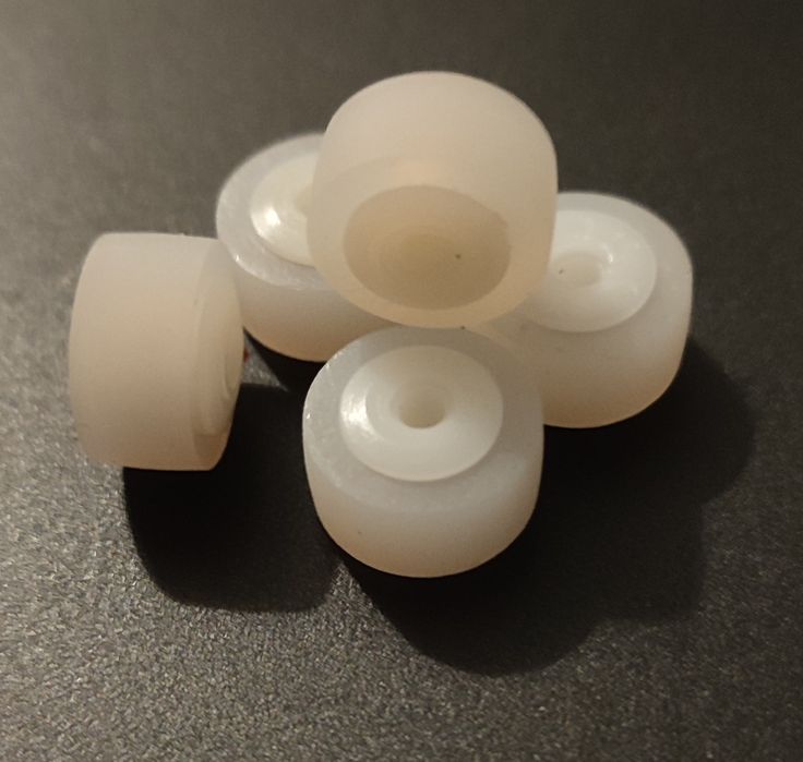 Rolka dociskowa magnetofonu 13x6.3x2.5