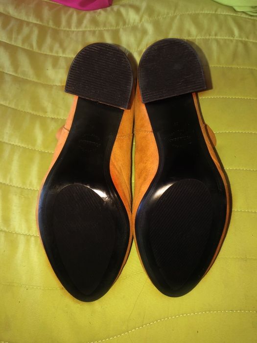 Botins amarelos tam. 39 como novos (usados 1x)