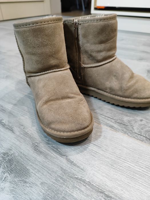 Продам уги у хорошому стані!