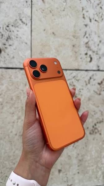 Iphone 17 pro max 512Gb laranja livre com fatura nacional .