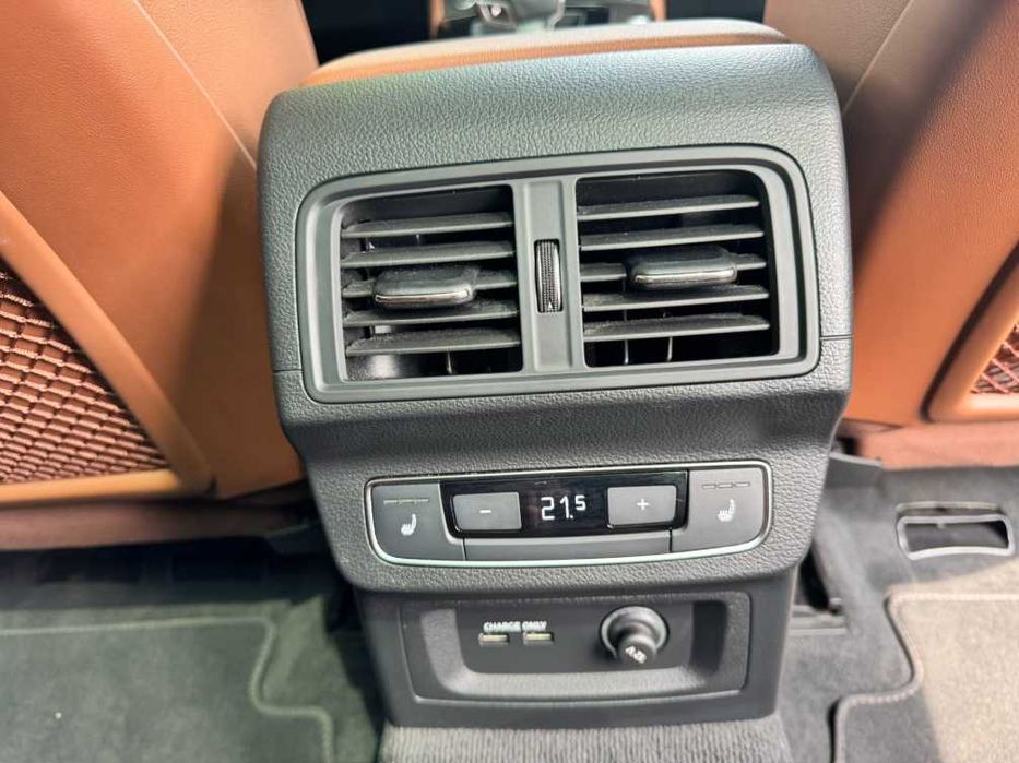 Продаю Audi Q5 2021 року