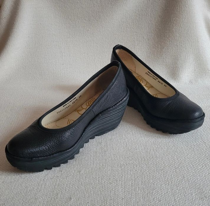 Sapatos Fly London 36