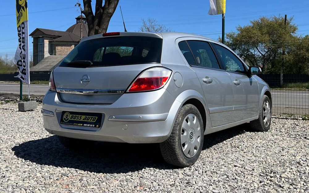 Opel Astra   2004