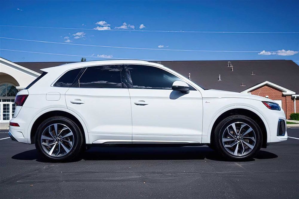 Audi Q5      2024