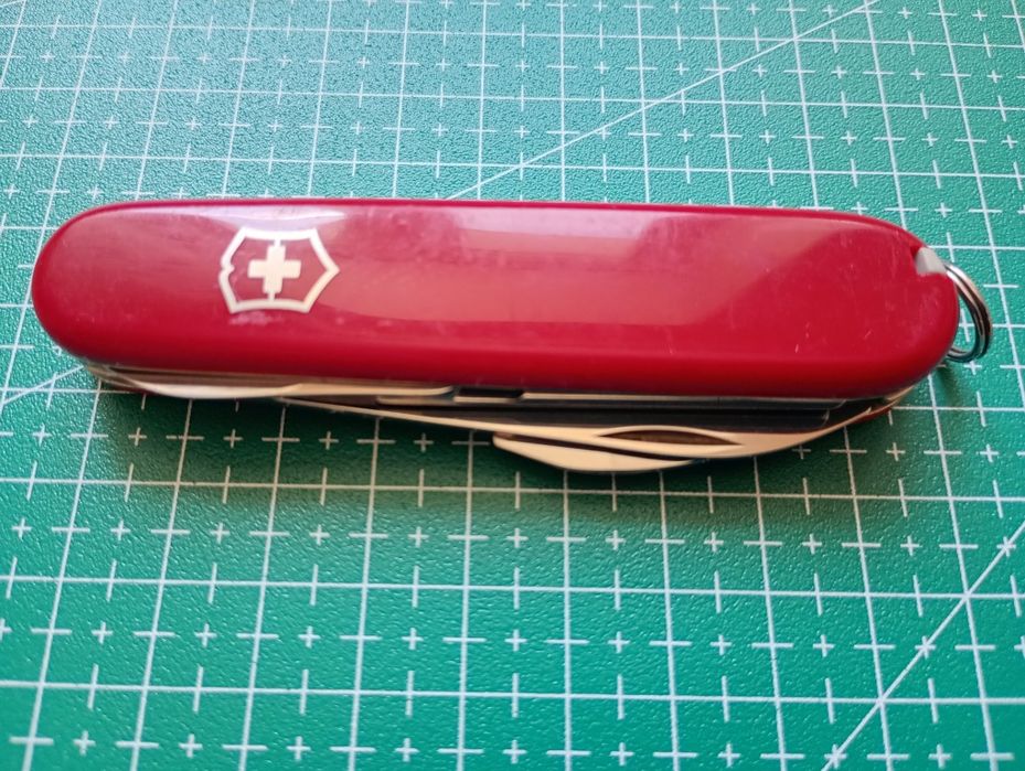Victorinox Compact