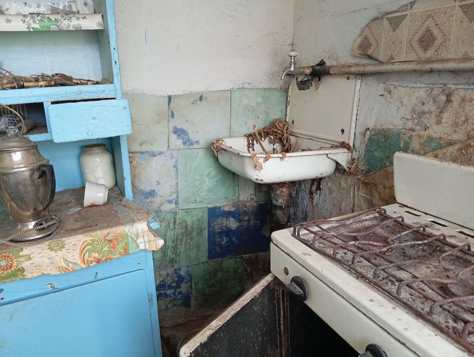 Терміново продам 3кім.кв..під ремонт! Варіант під Бізнес!