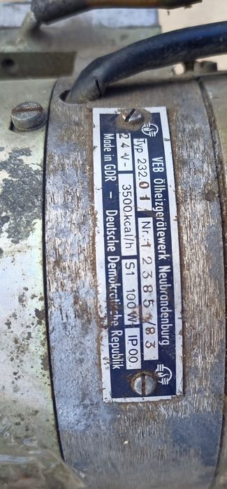 Автономна  пічка з  IFA.  24V .