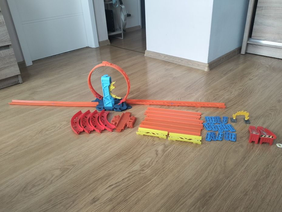 Tor Hot Wheels                        .