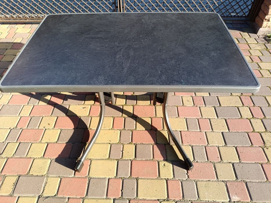 Стол для кухни, для террасы 1.1/0.7/0.7м грн