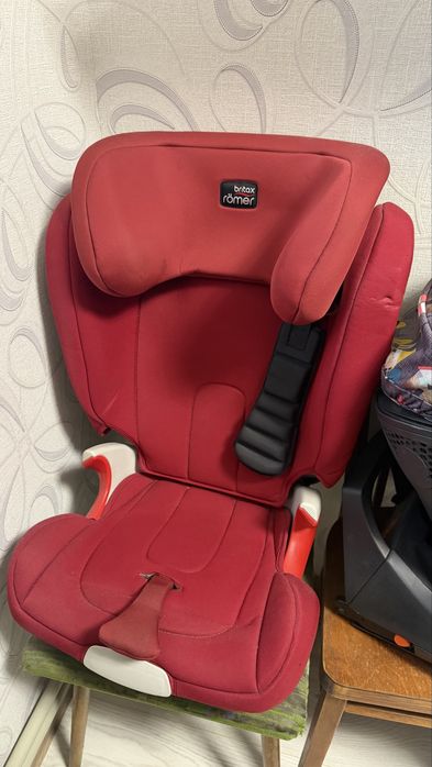 Автокрісло britax romer
