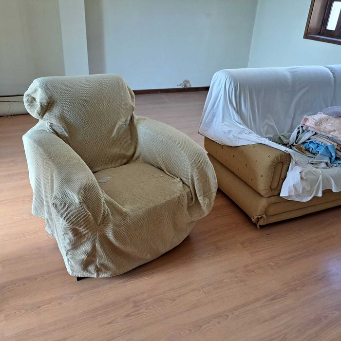 Sofás em bom estado 2+2